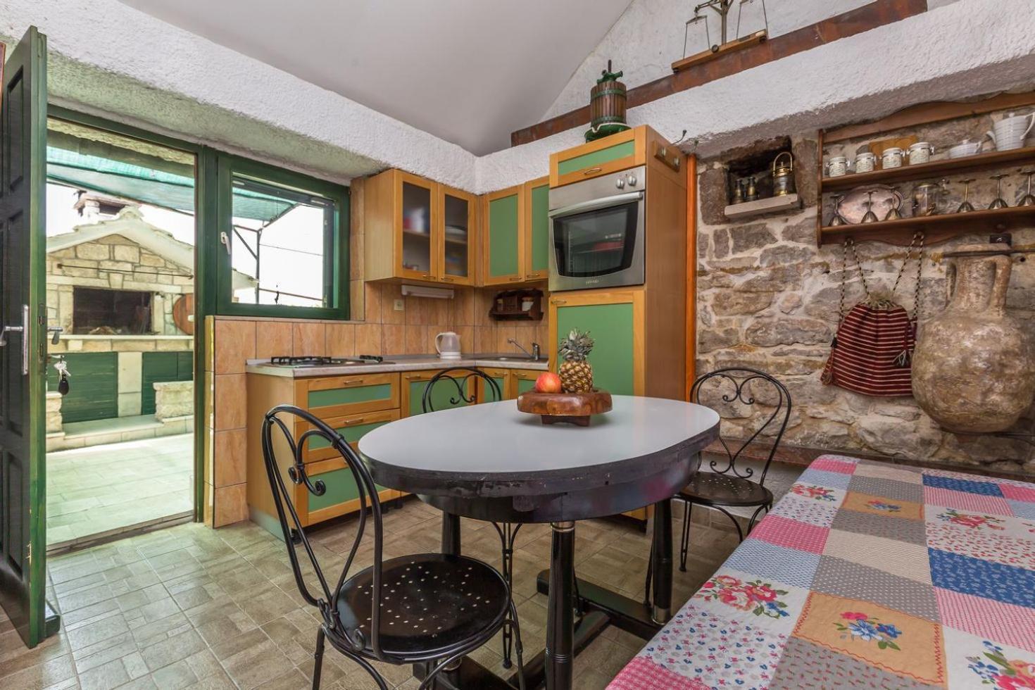 הוילה אומיס Mini Stone House מראה חיצוני תמונה
